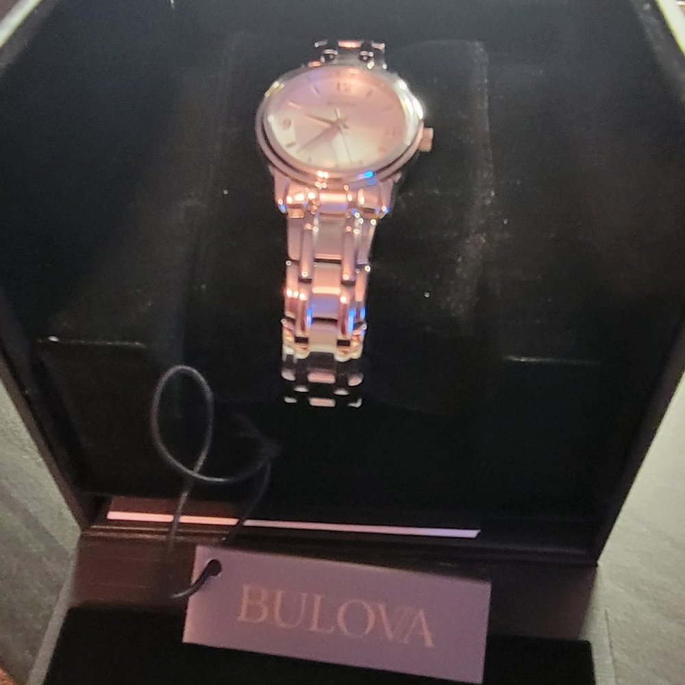 NEW Bulova 96L005 Women's Silver Tone Stainless Steel Analog Watch